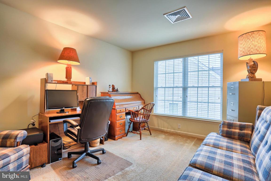 VILLAGE GRANDE - Residential