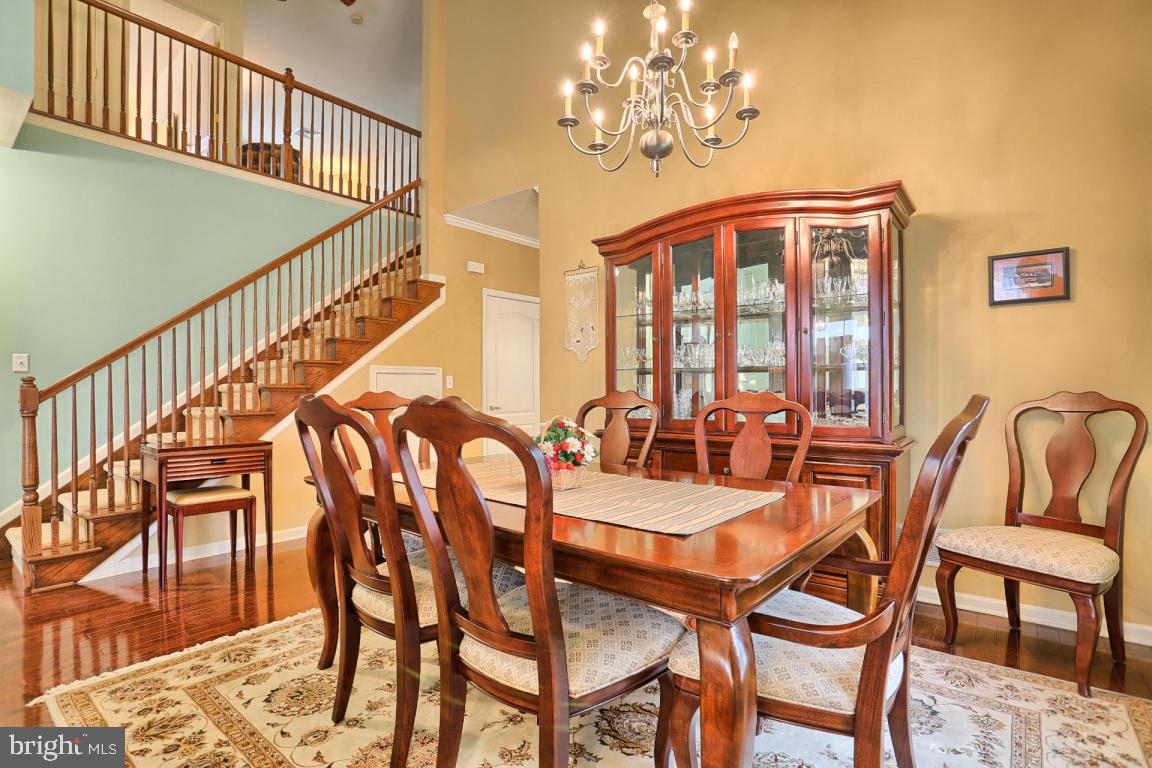 VILLAGE GRANDE - Residential