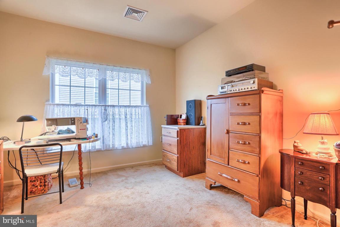 VILLAGE GRANDE - Residential