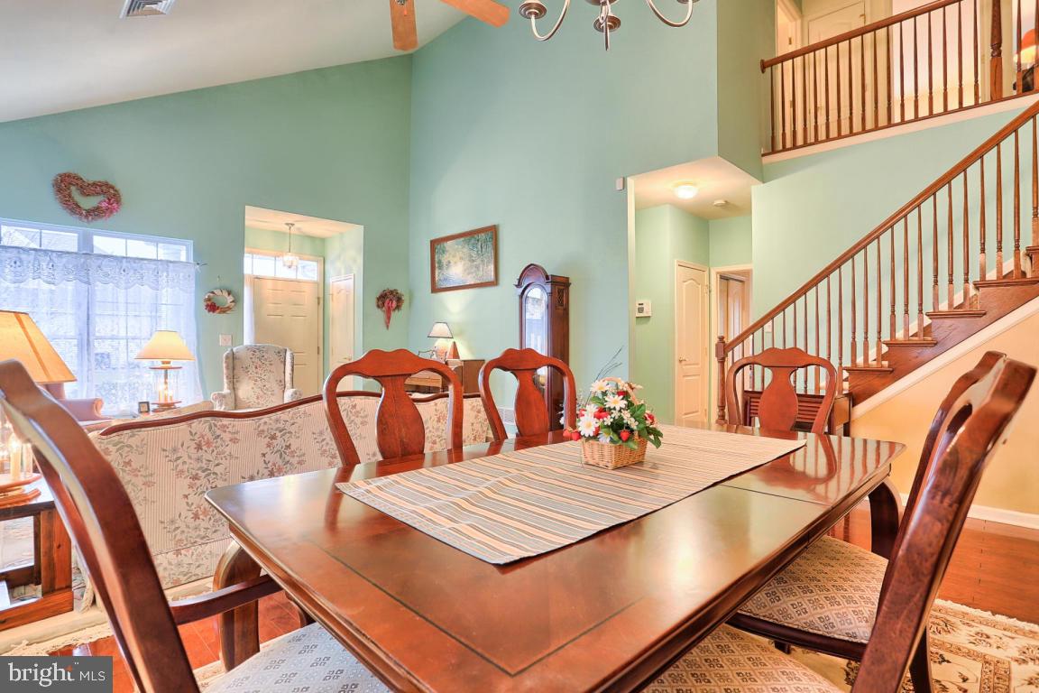 VILLAGE GRANDE - Residential