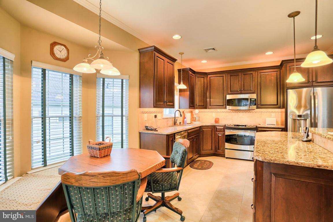 VILLAGE GRANDE - Residential