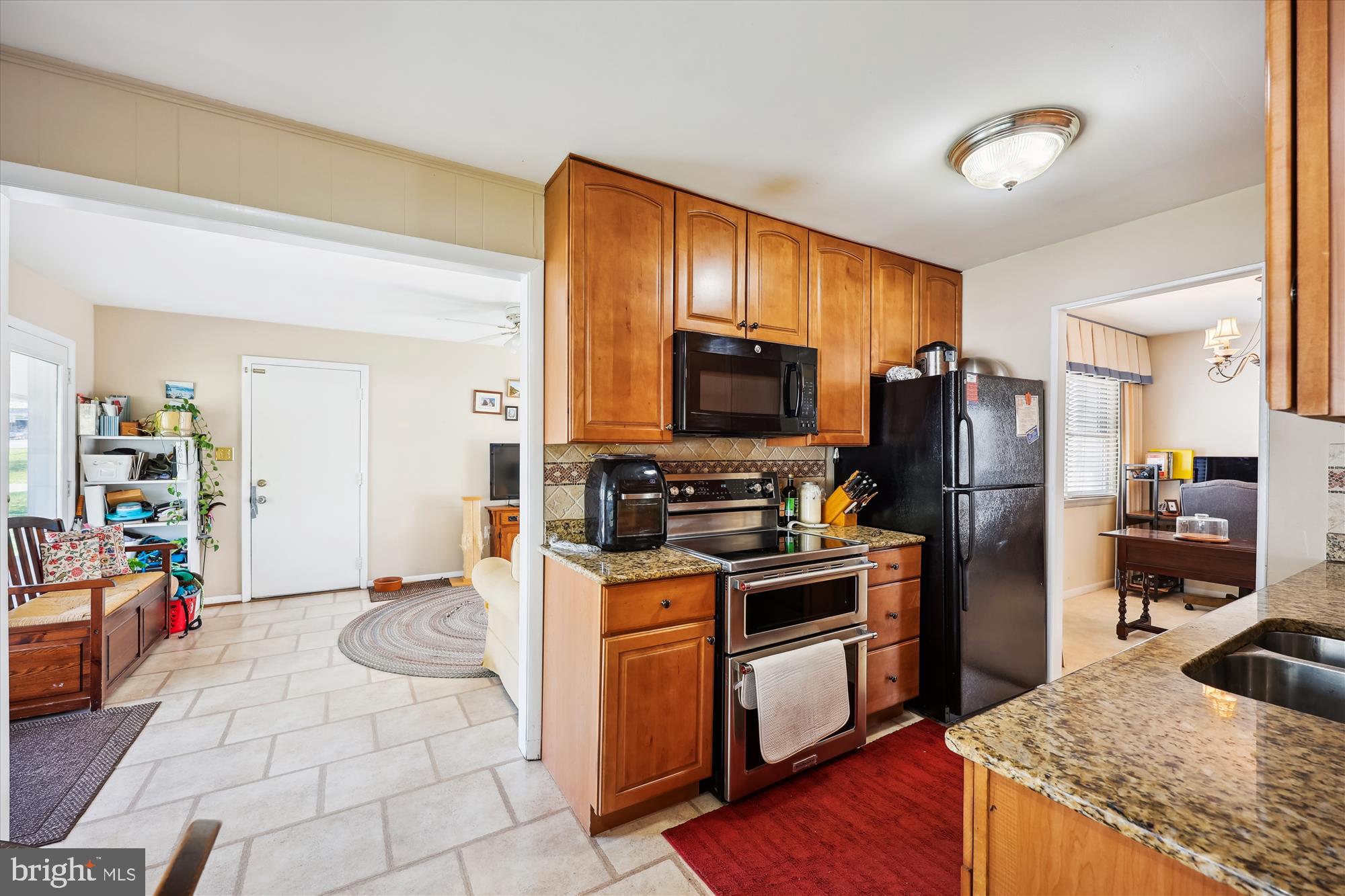 MILL CREEK TOWNE - Residential