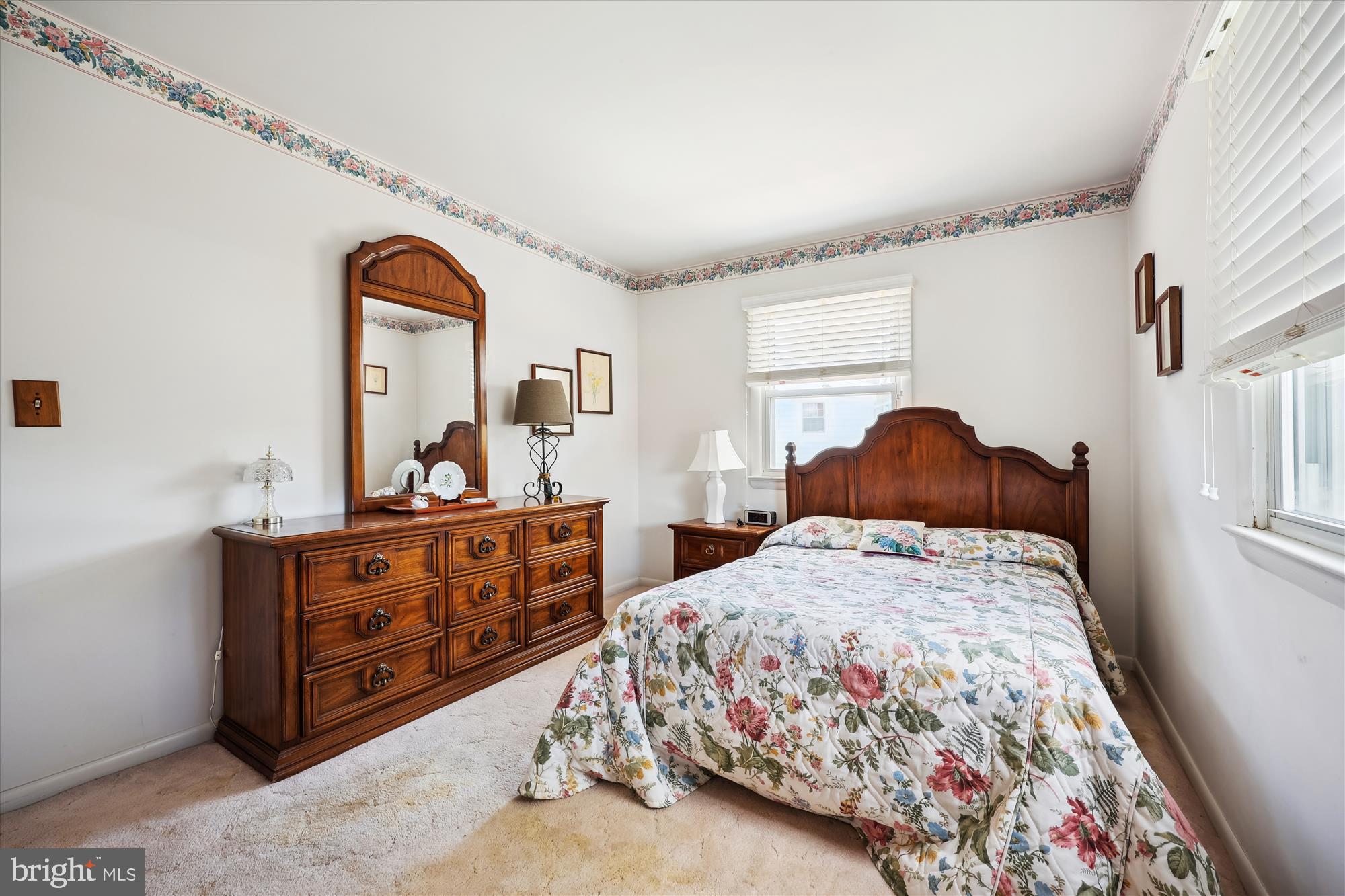 MILL CREEK TOWNE - Residential