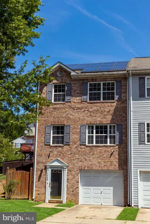 1400 Estelle Drive, Oxon Hill, MD MLS: MDPG2210578