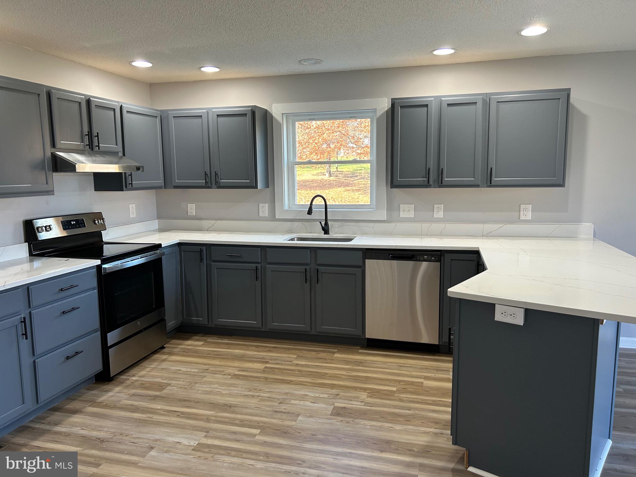 SPRING MILLS FARM - Residential