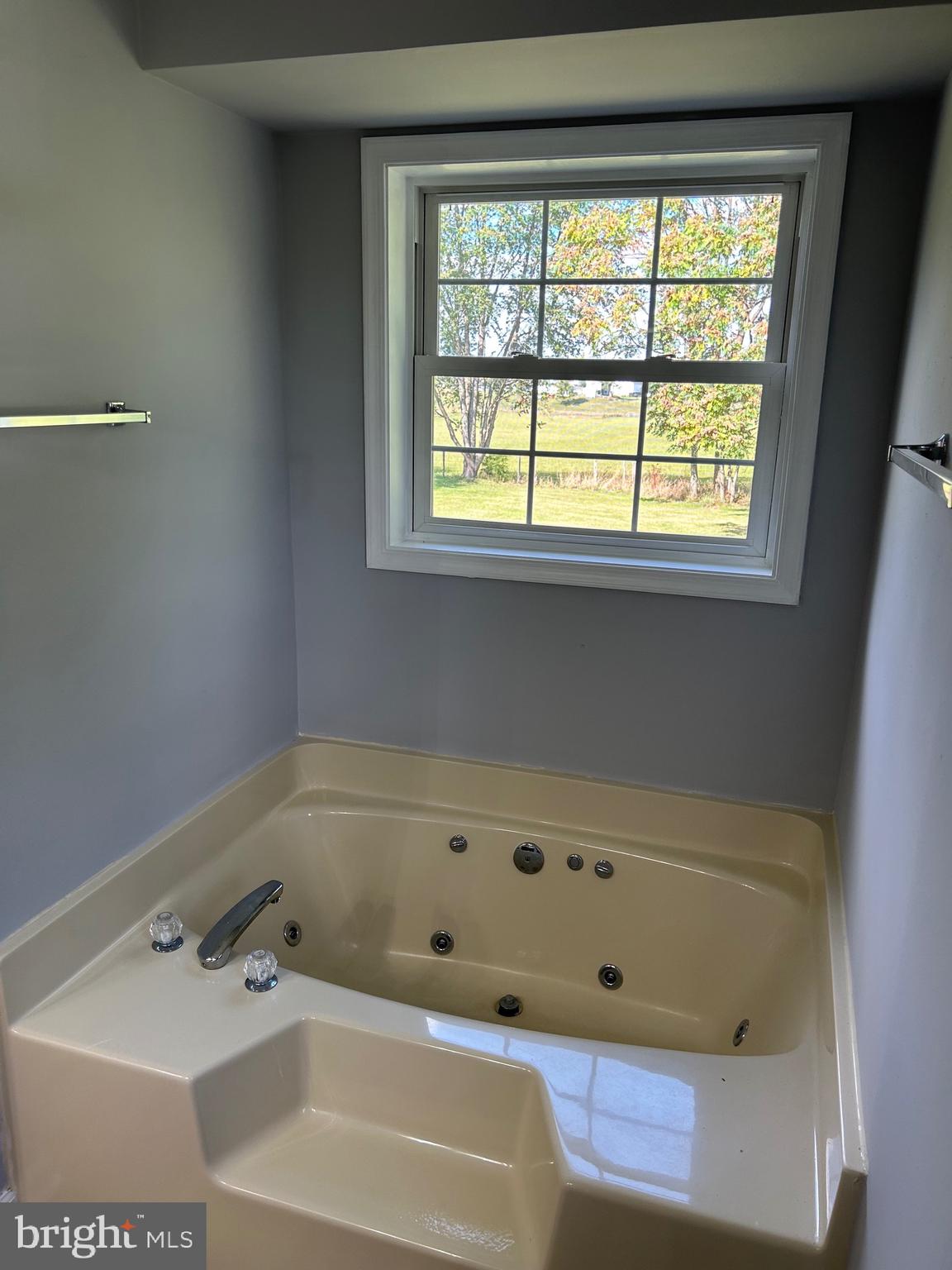 SPRING MILLS FARM - Residential