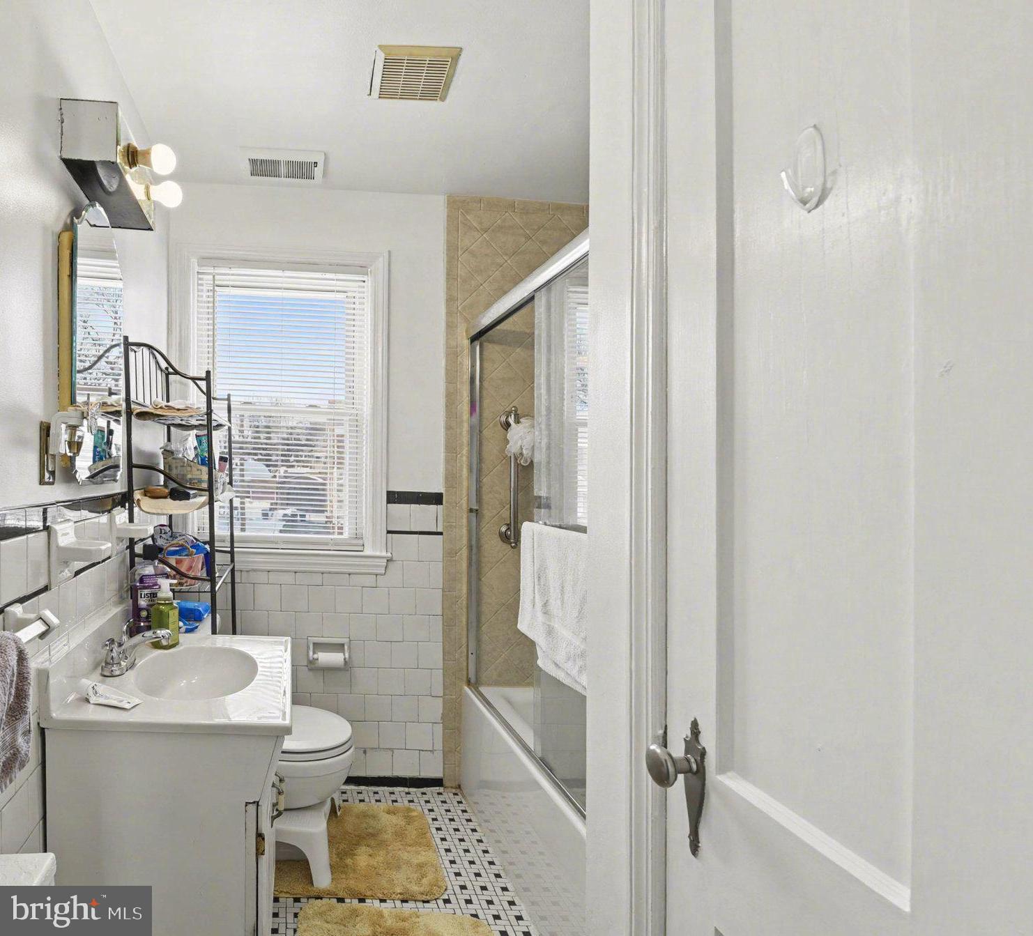 FULLERTON - Residential