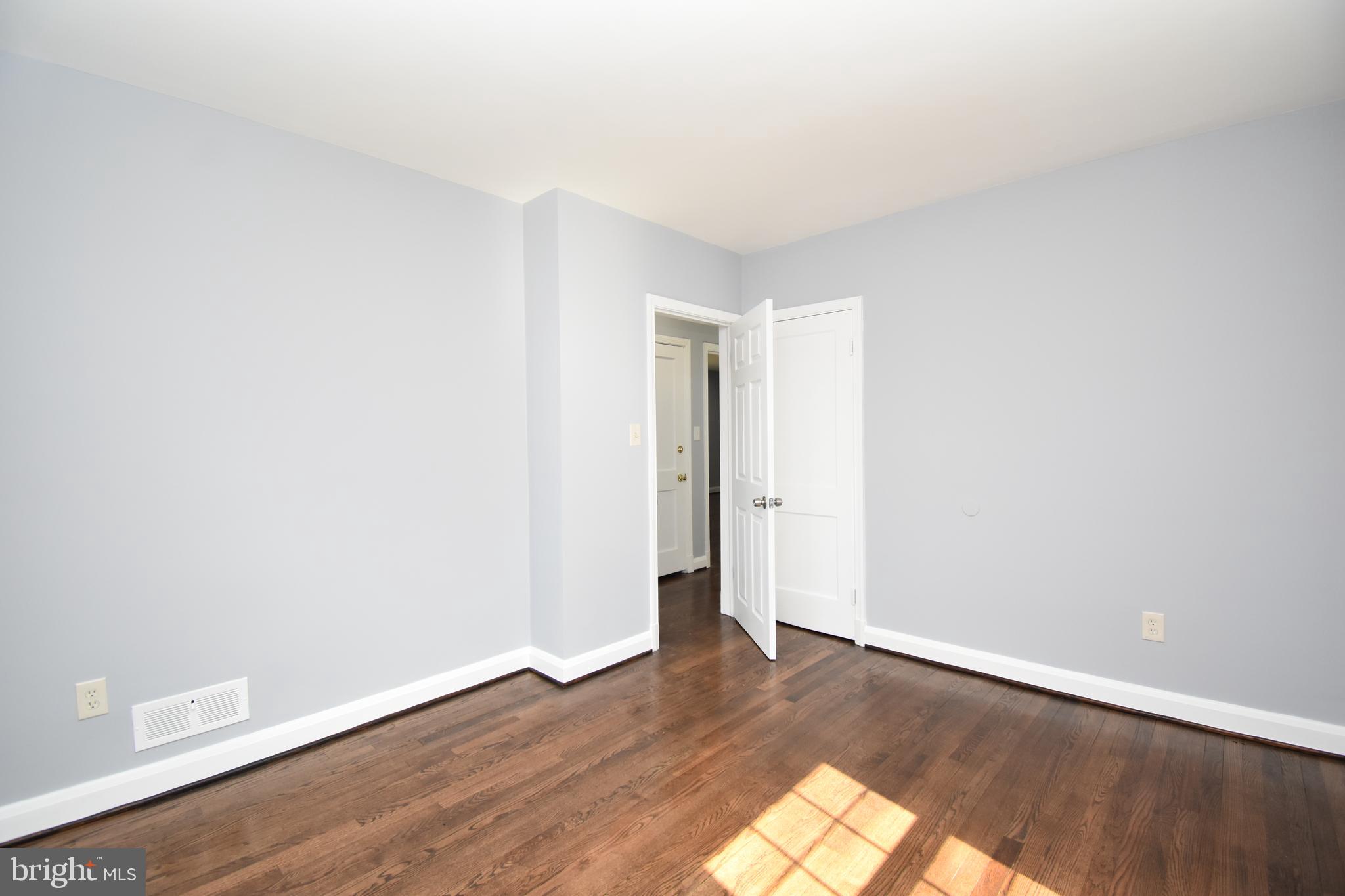 GLENDALE - Residential