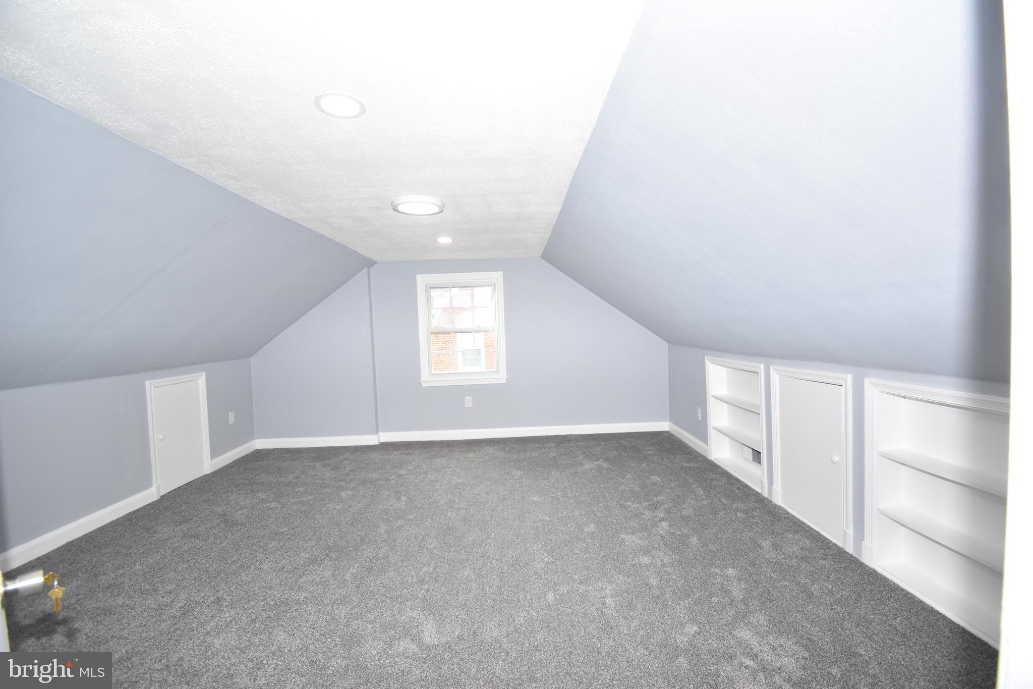 GLENDALE - Residential