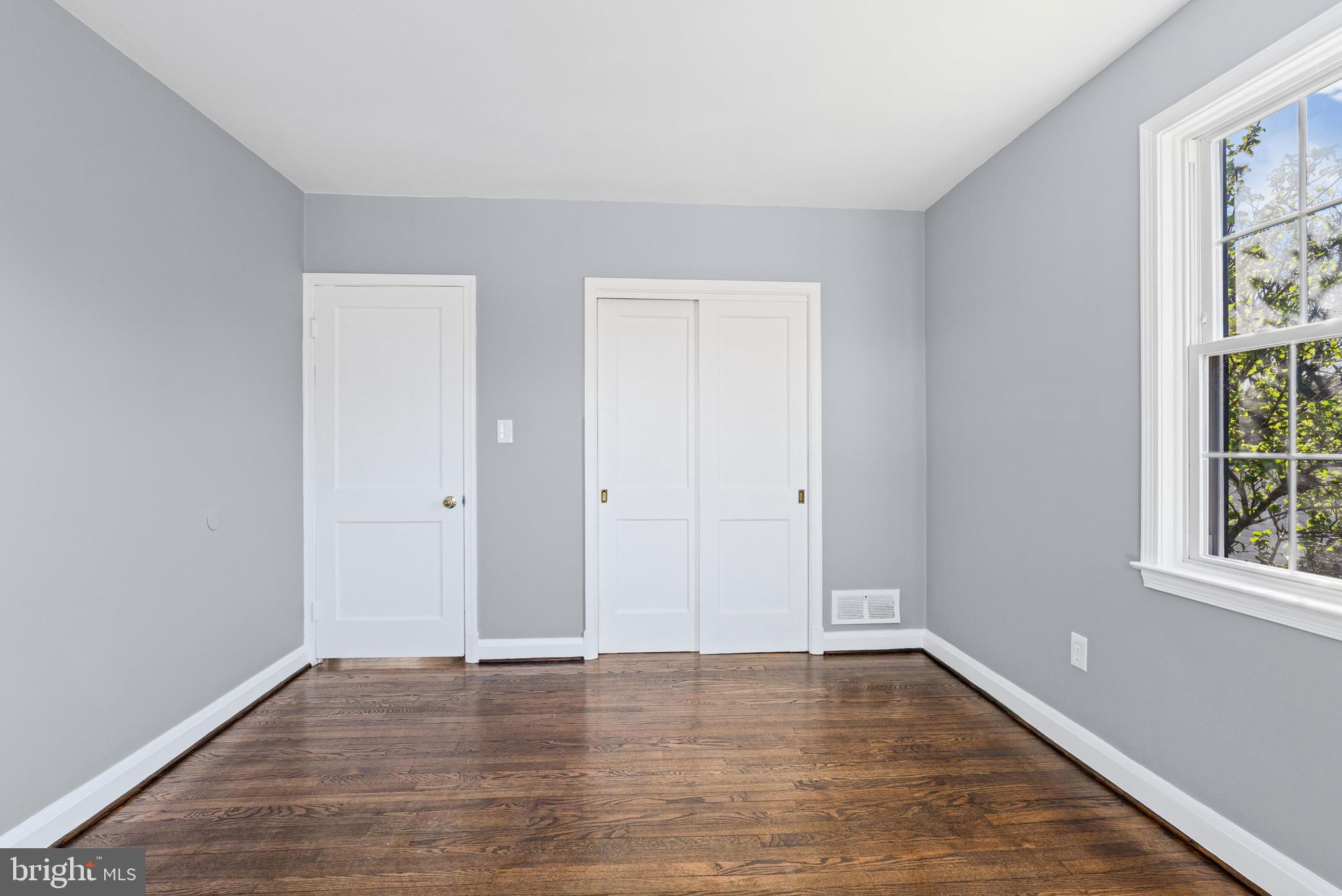 GLENDALE - Residential