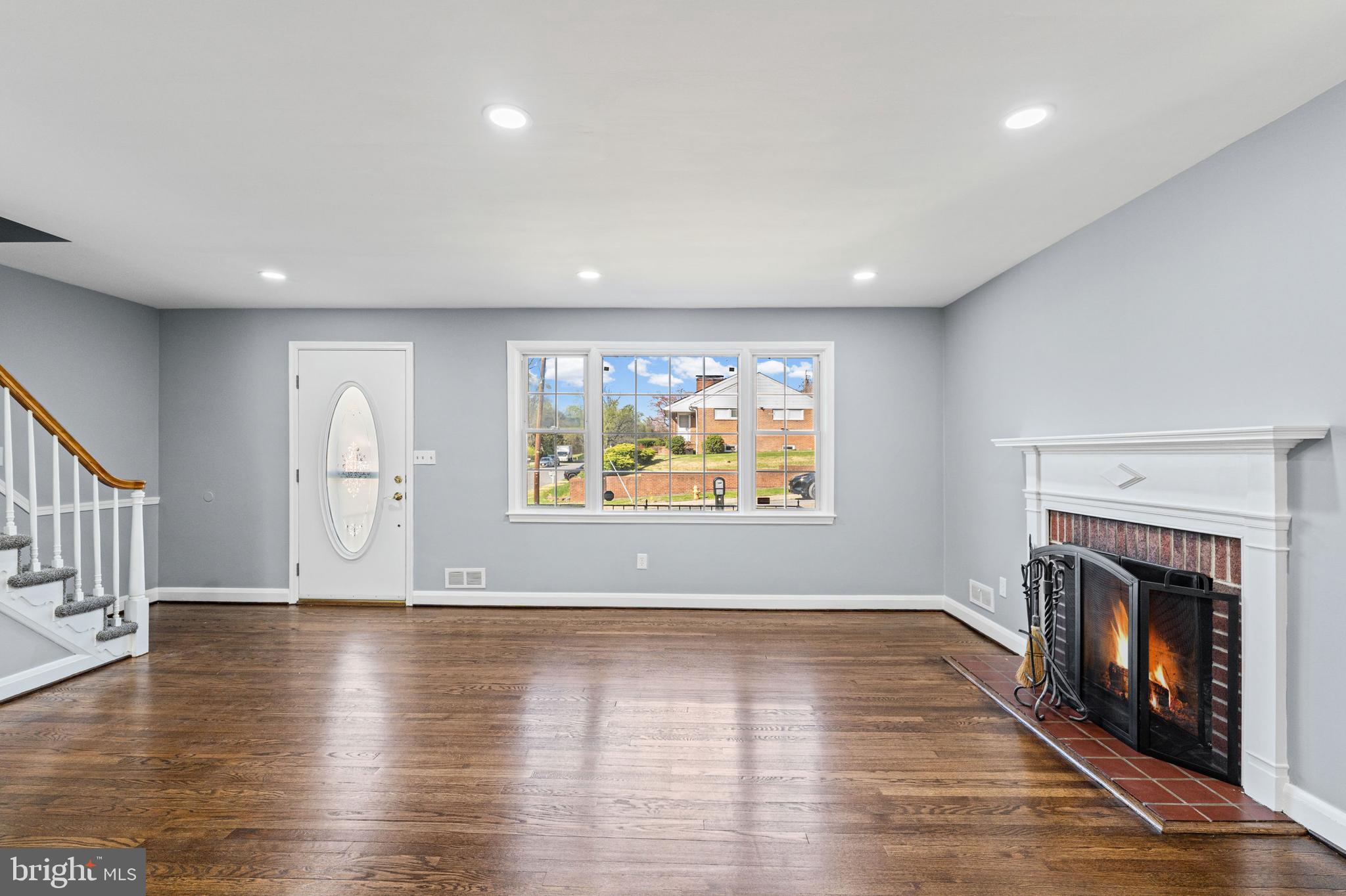 GLENDALE - Residential