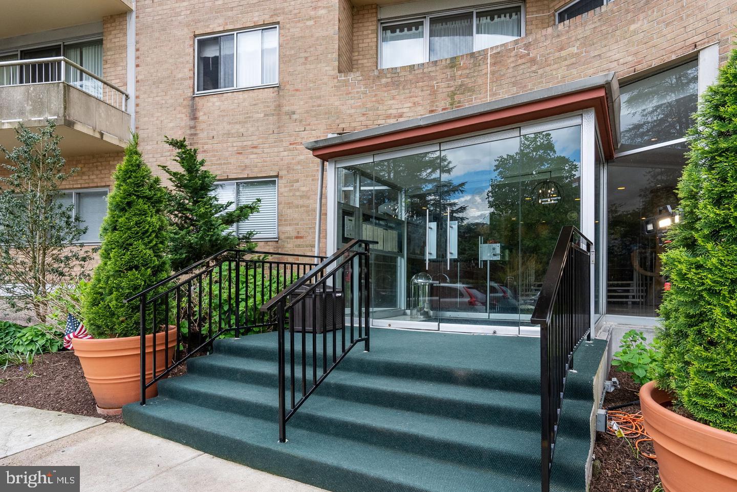100 WEST AVENUE 103-S