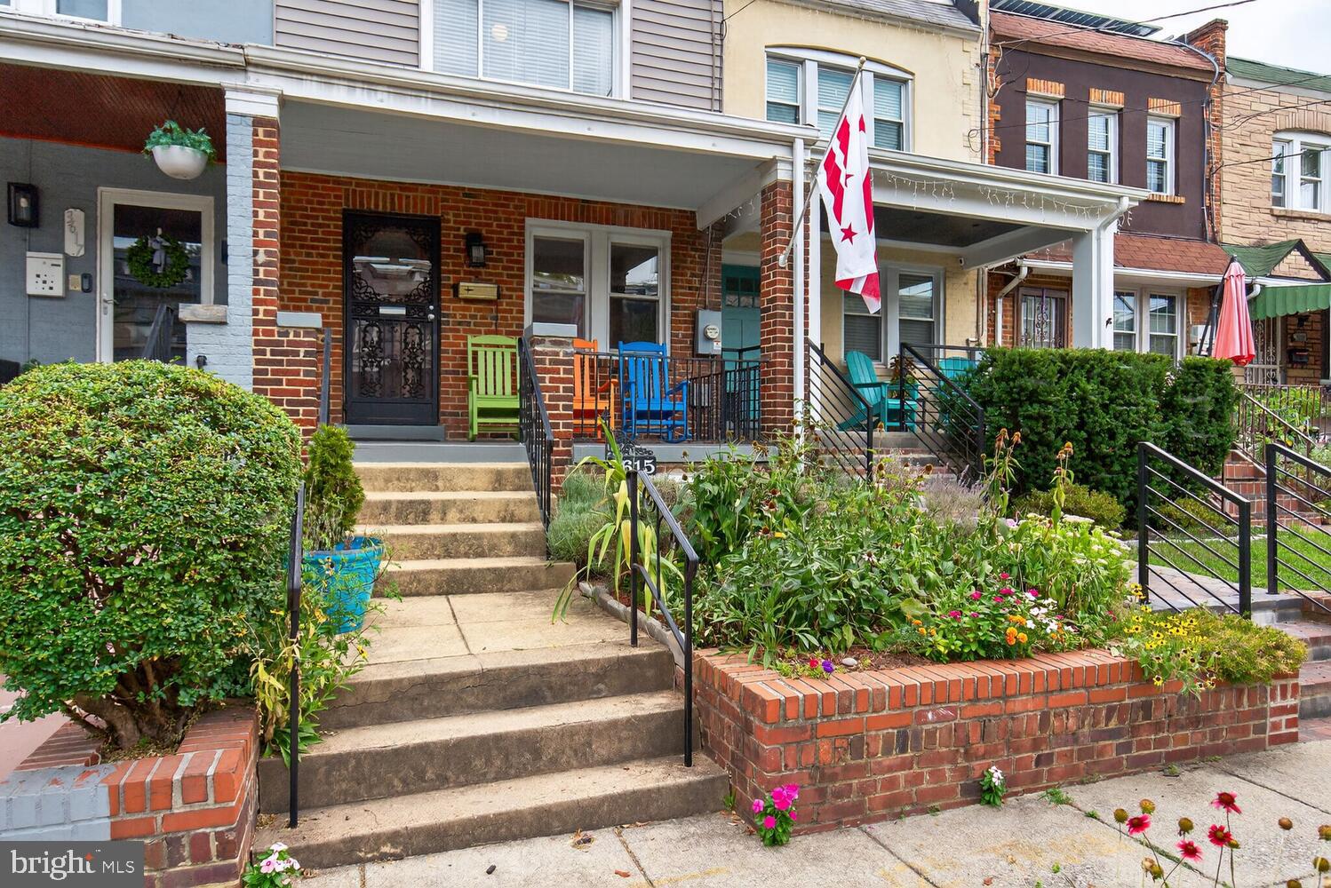 3615 18TH STREET NE