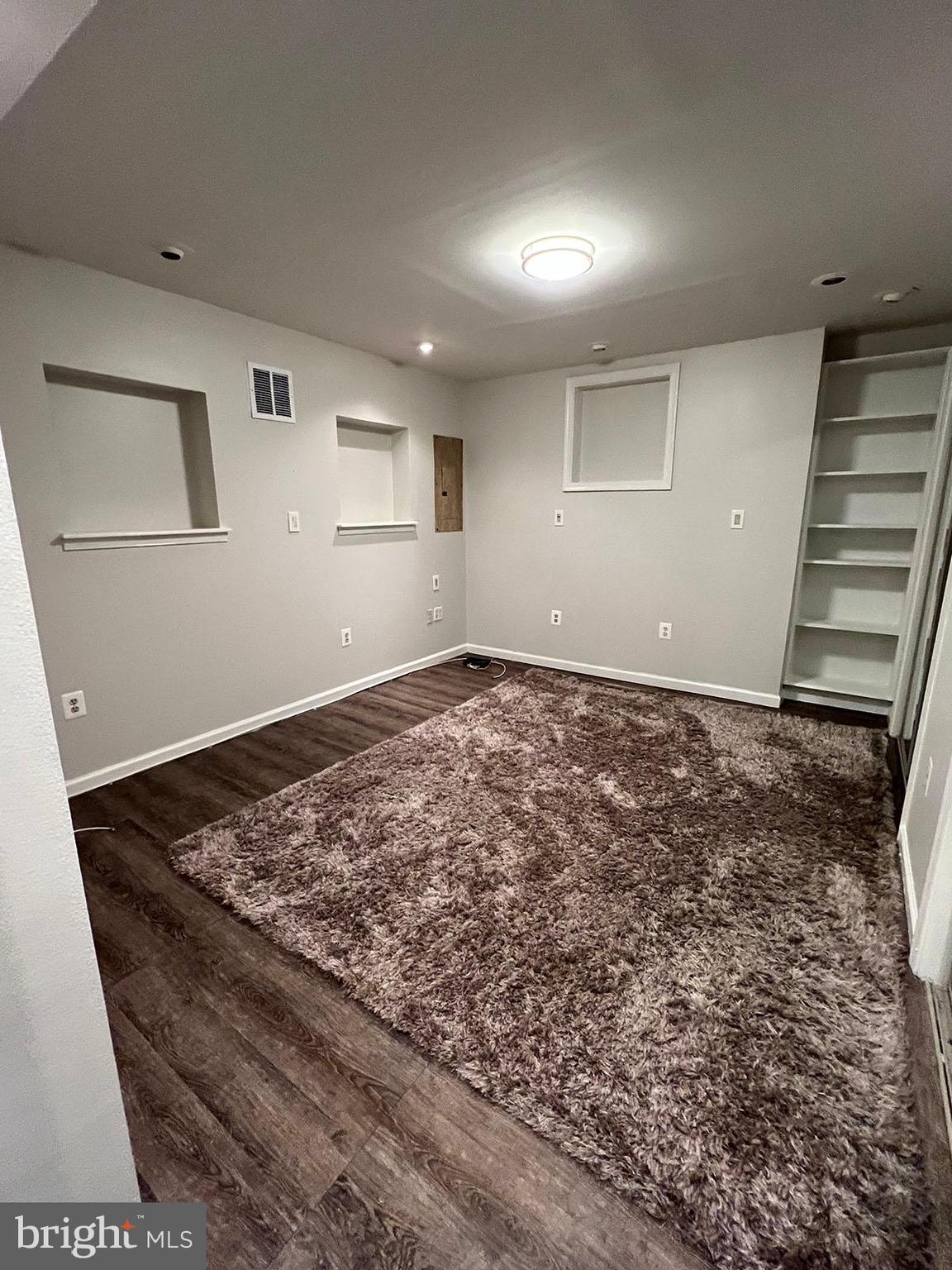 RUSSETT GREEN - Residential Lease