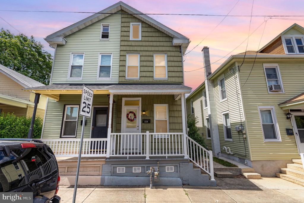 Photo of 129 E Lincoln Avenue, Lititz, PA 17543 (MLS # PALA2052818)