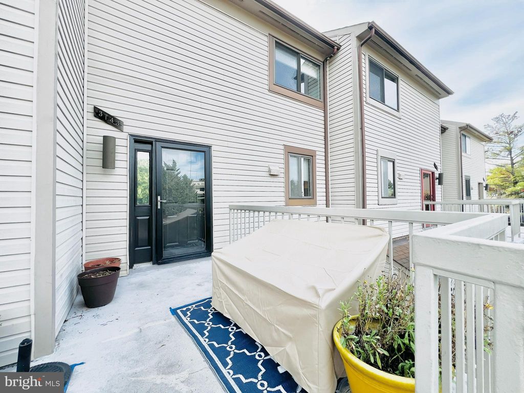 Photo of 3143 Hawthorne Drive NE #3143, WASHINGTON, DC 20017 (MLS # DCDC2224994)