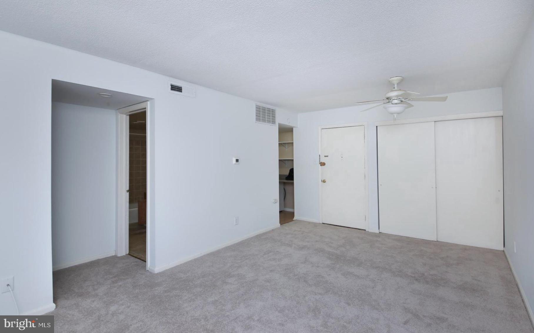 CHATHAM VIL OF TOW - Residential Lease