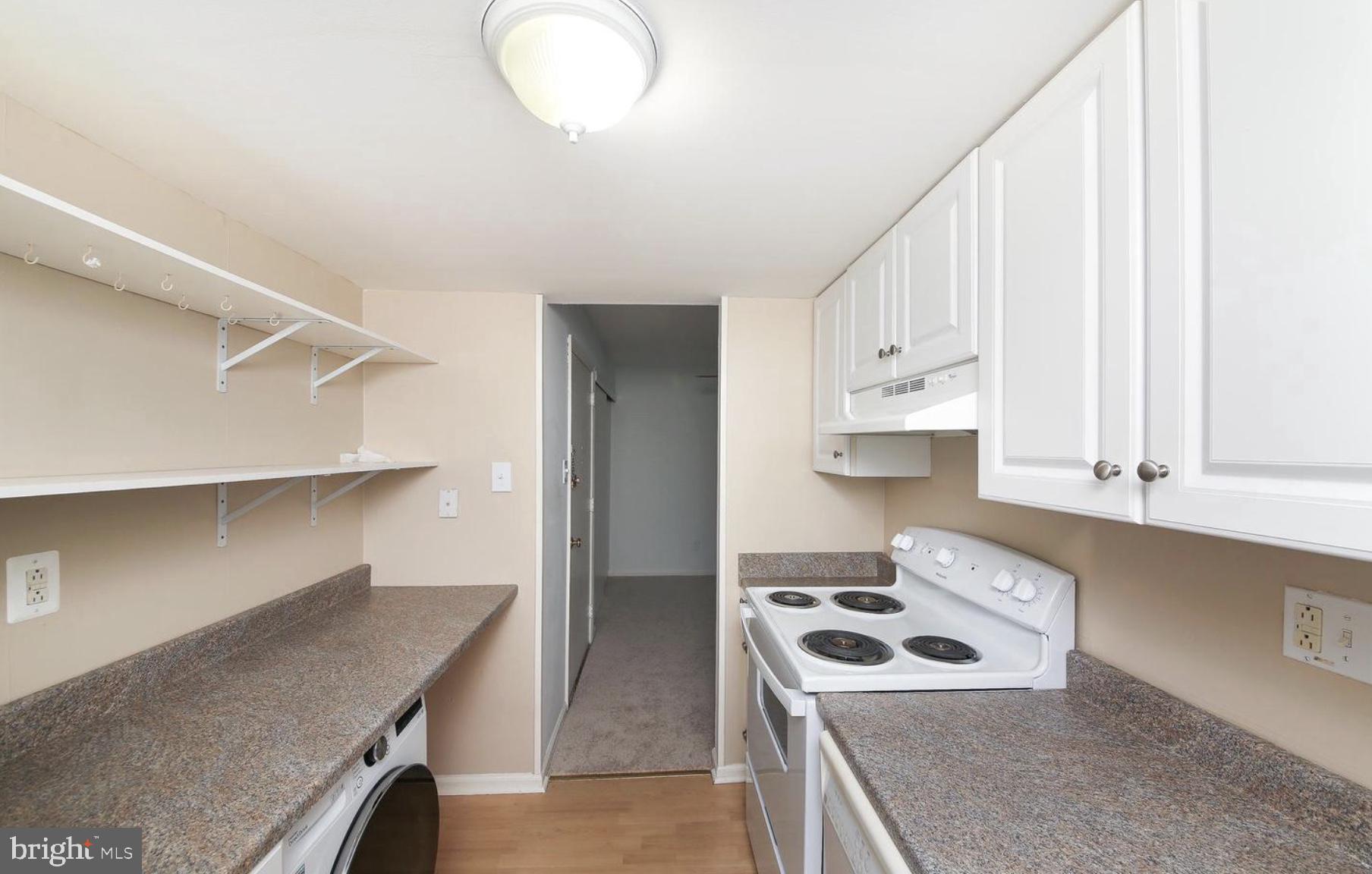 CHATHAM VIL OF TOW - Residential Lease