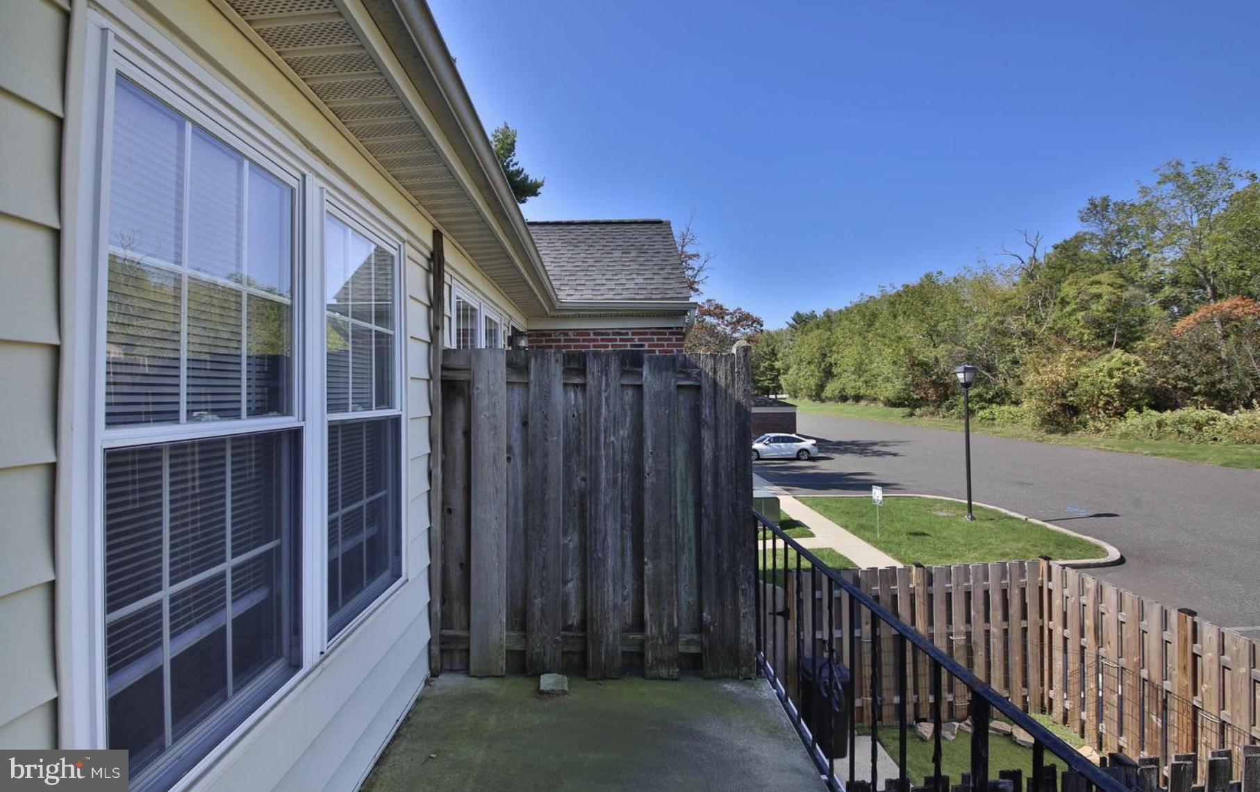 CHATHAM VIL OF TOW - Residential Lease