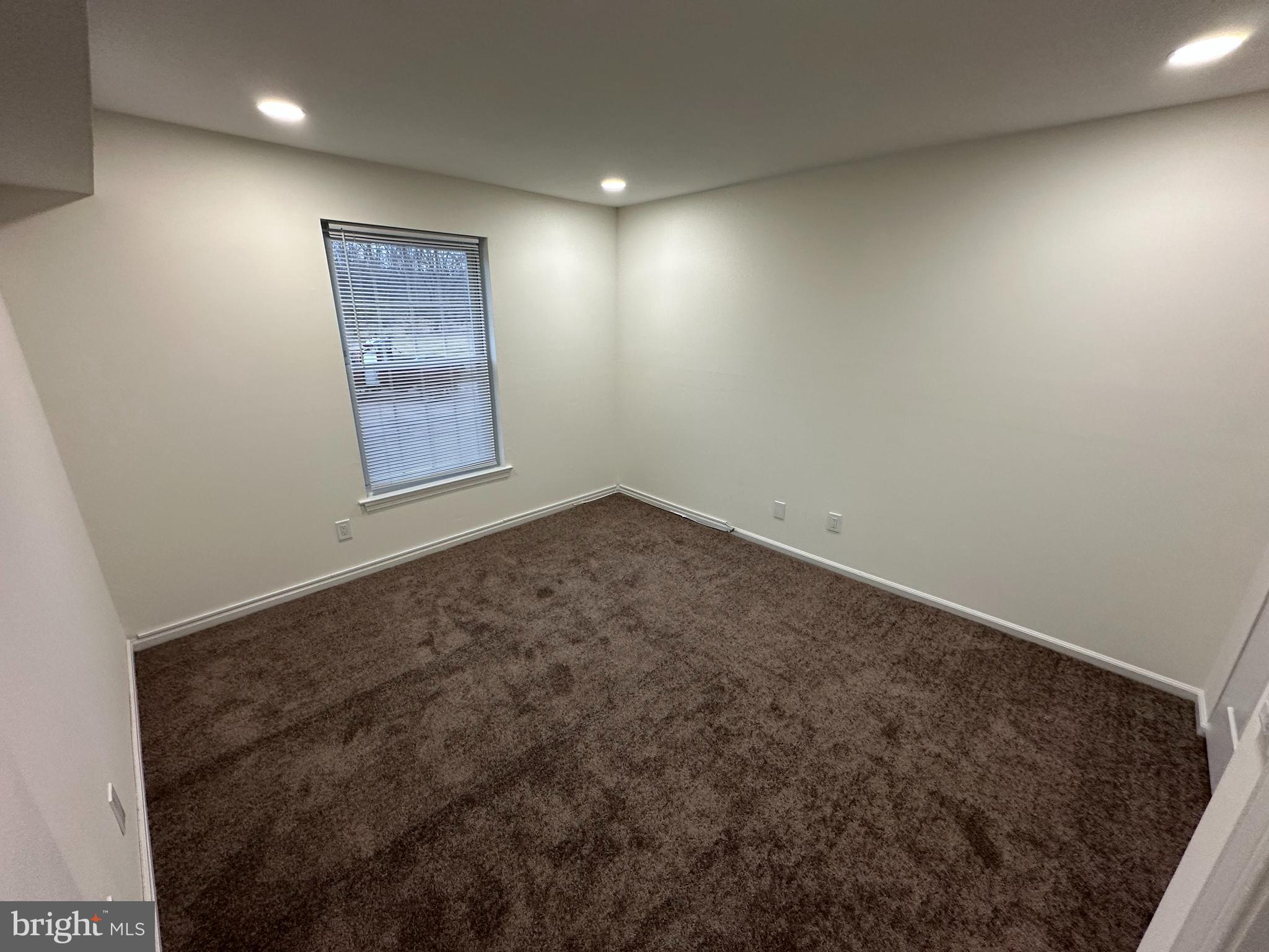 CHATHAM VIL OF TOW - Residential Lease