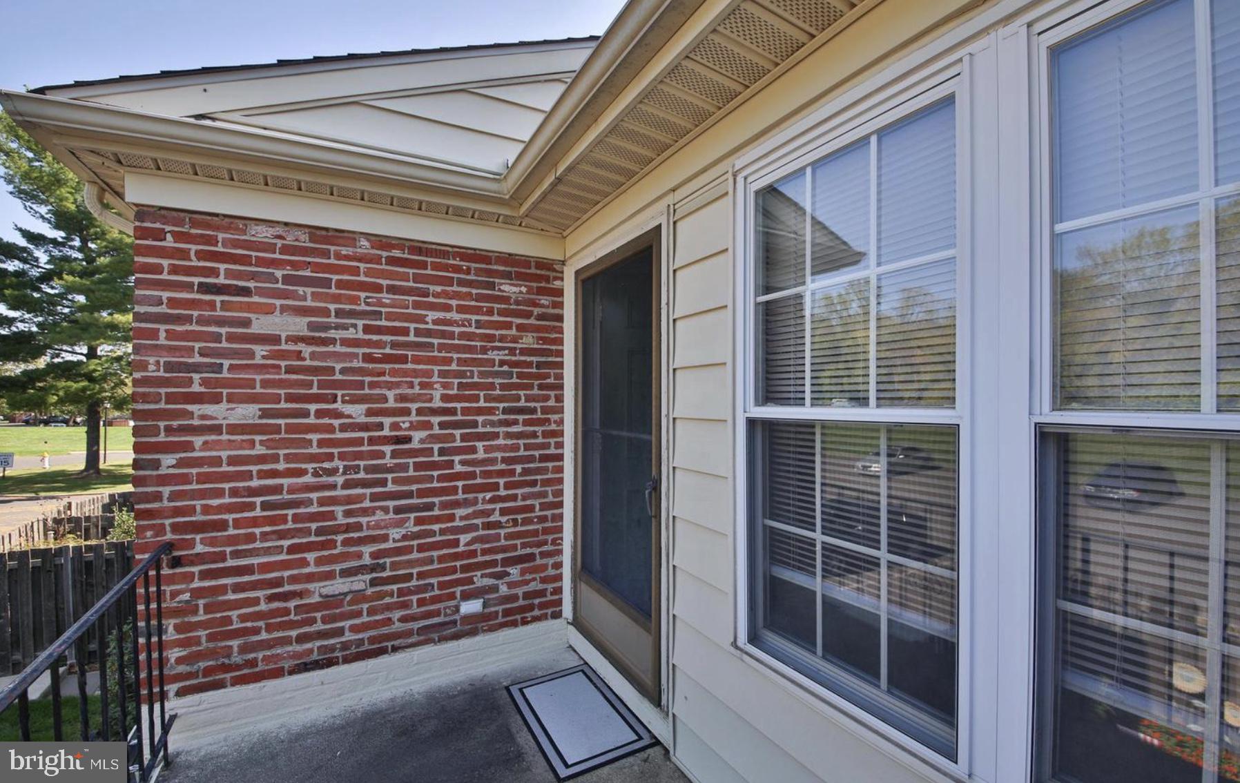 CHATHAM VIL OF TOW - Residential Lease