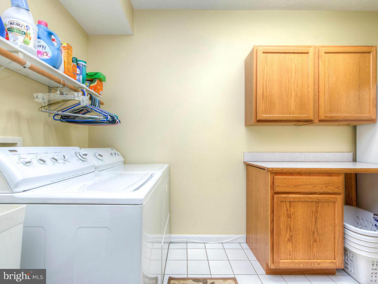 RIDGE POINTE - Residential