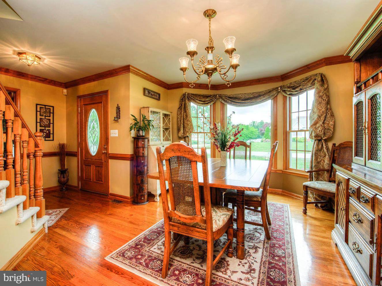 RIDGE POINTE - Residential