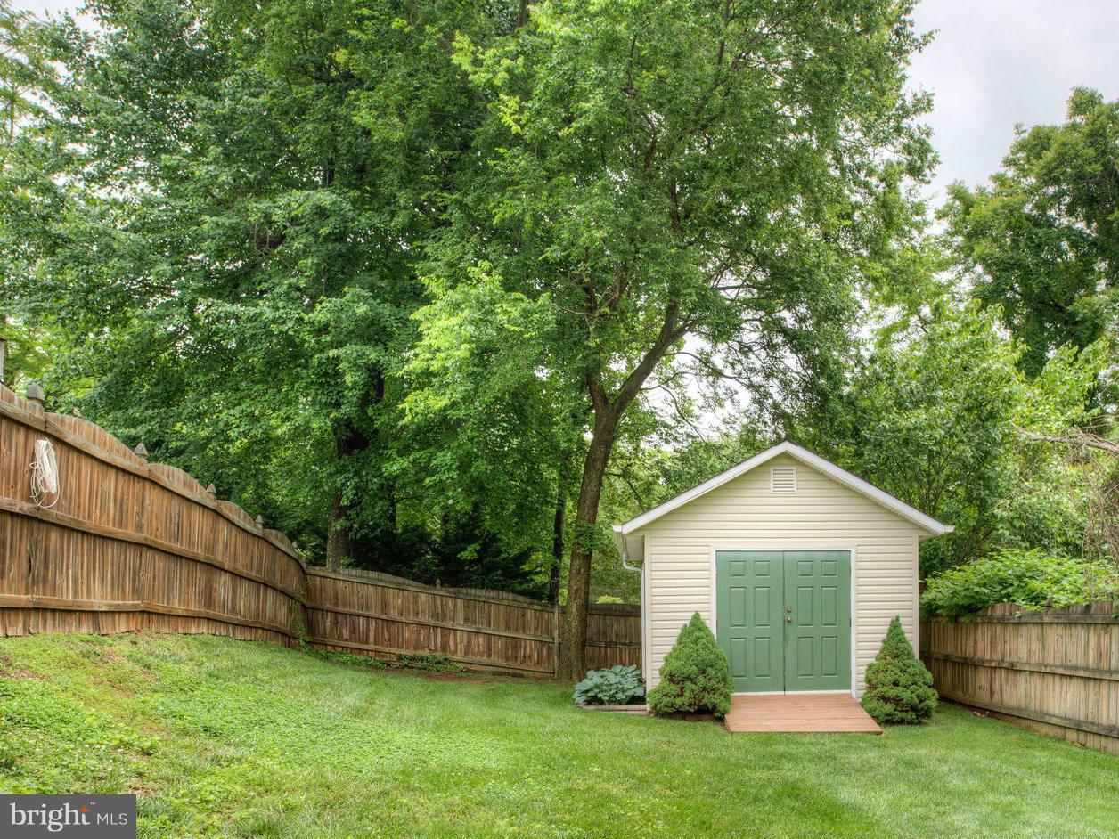 RIDGE POINTE - Residential