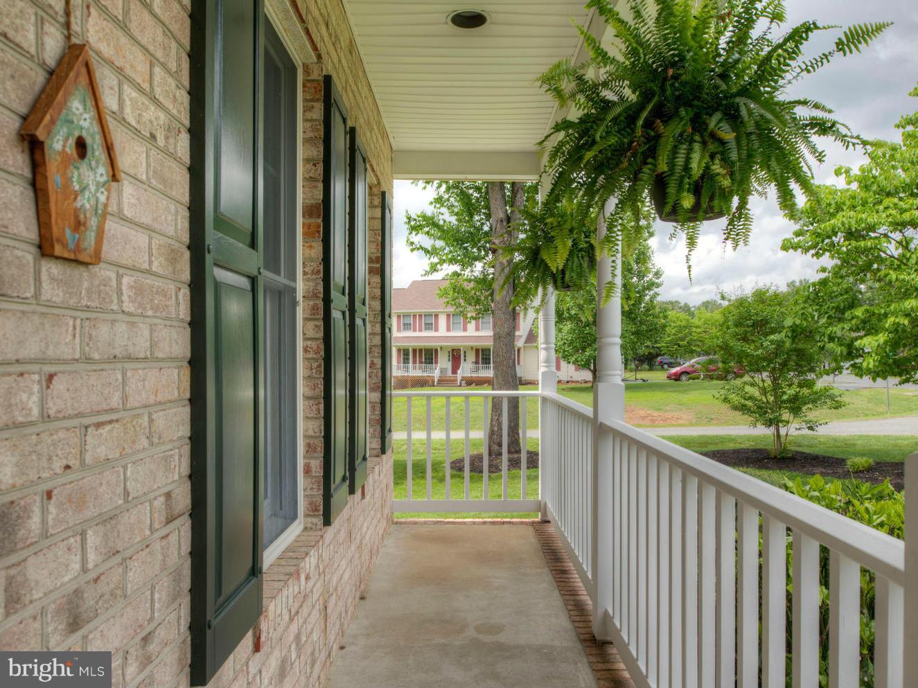 RIDGE POINTE - Residential