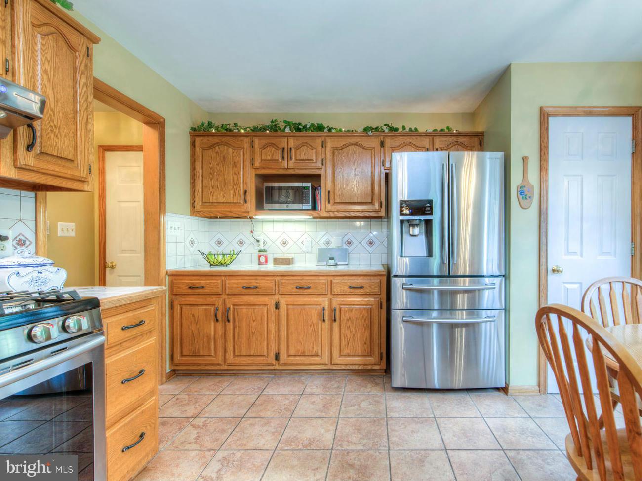 RIDGE POINTE - Residential