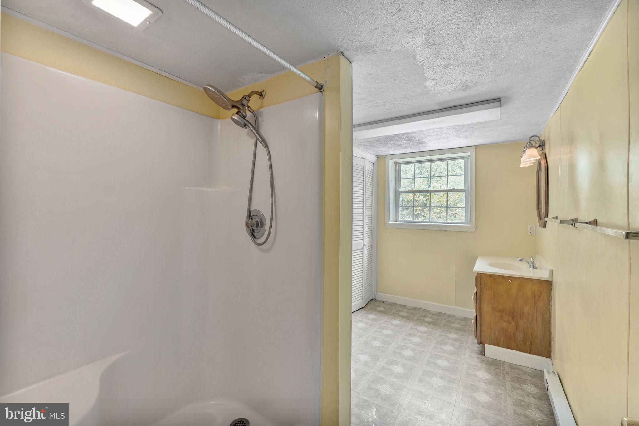 GREENE MOUNTAIN LAKE - Residential