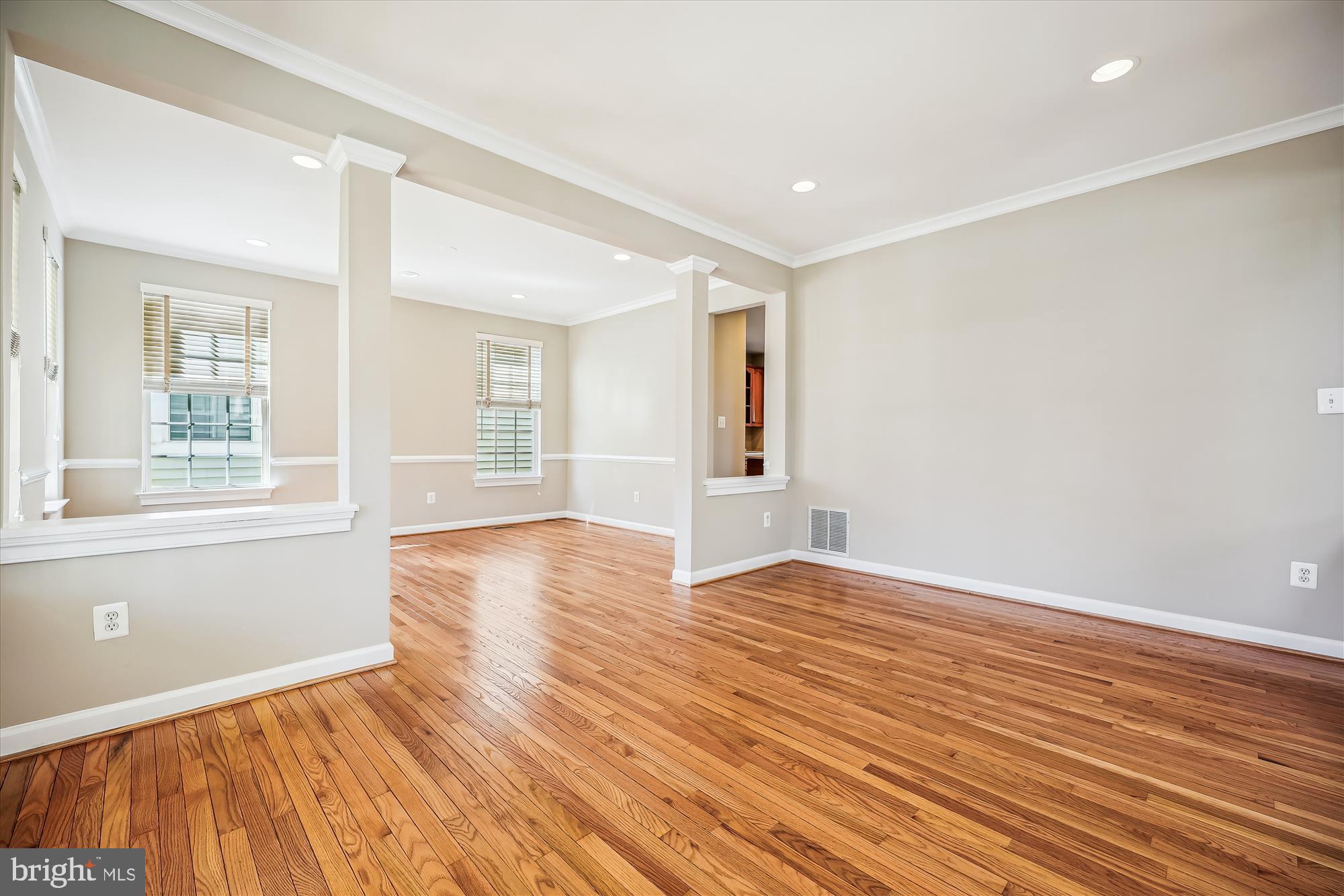 KING FARM WATKINS POND - Residential