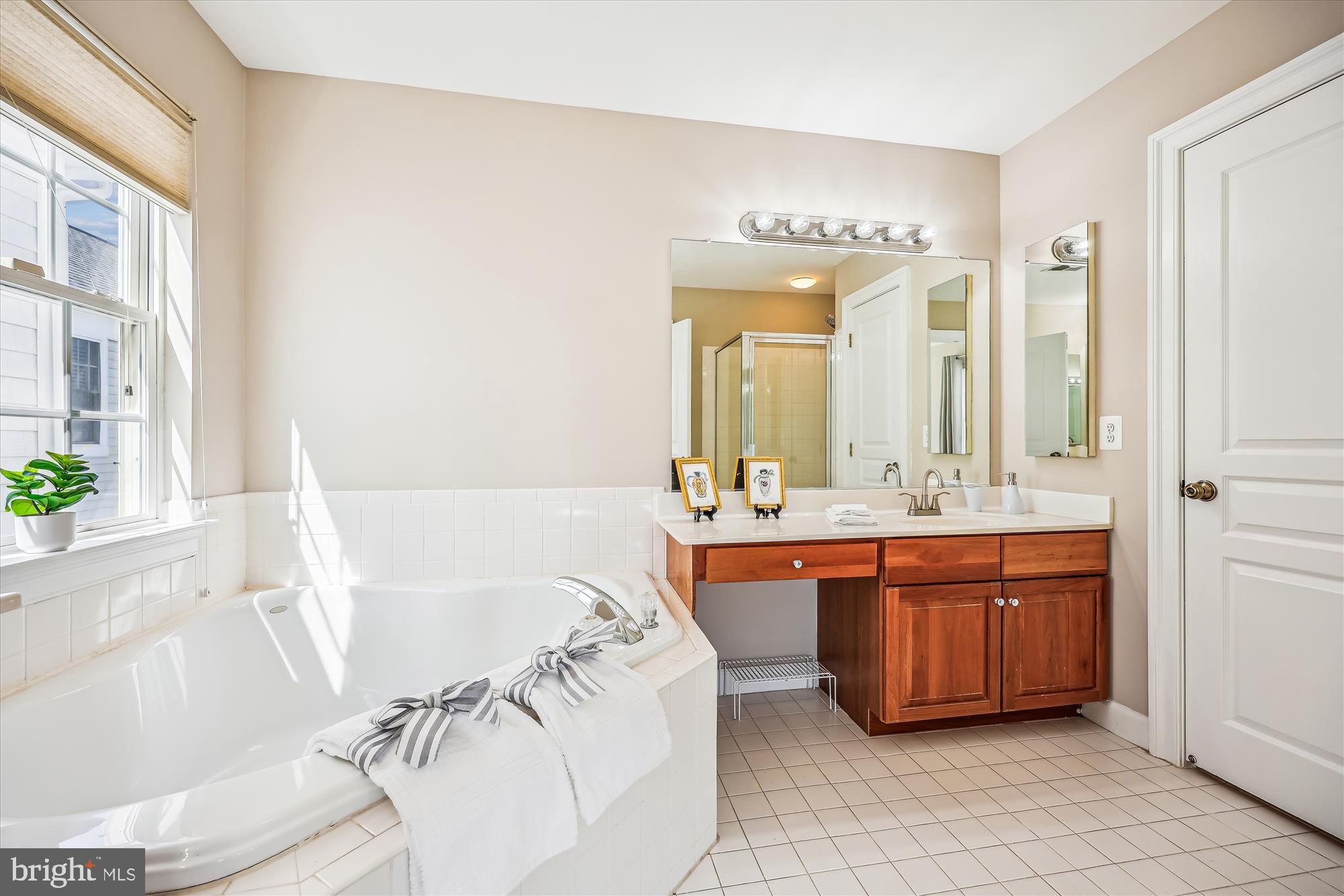 KING FARM WATKINS POND - Residential