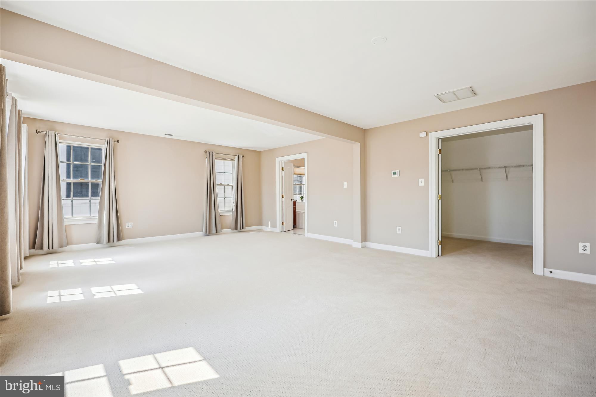 KING FARM WATKINS POND - Residential