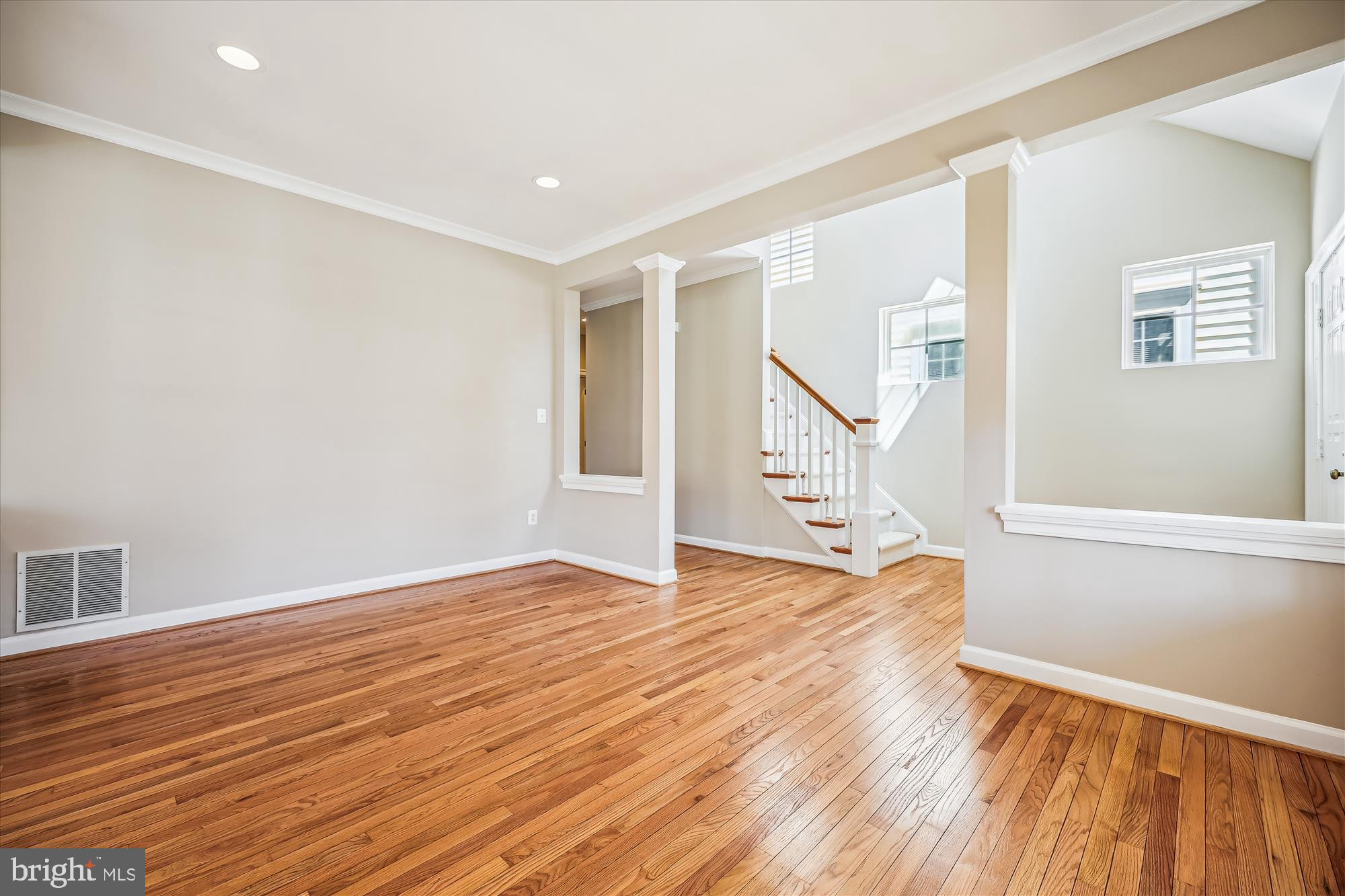 KING FARM WATKINS POND - Residential