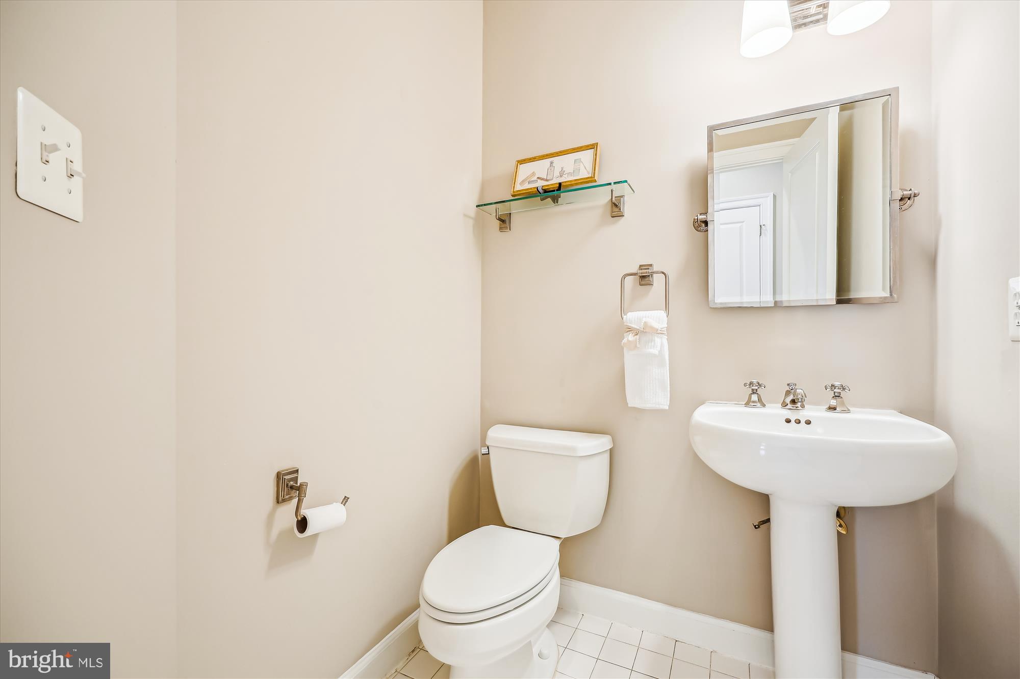 KING FARM WATKINS POND - Residential