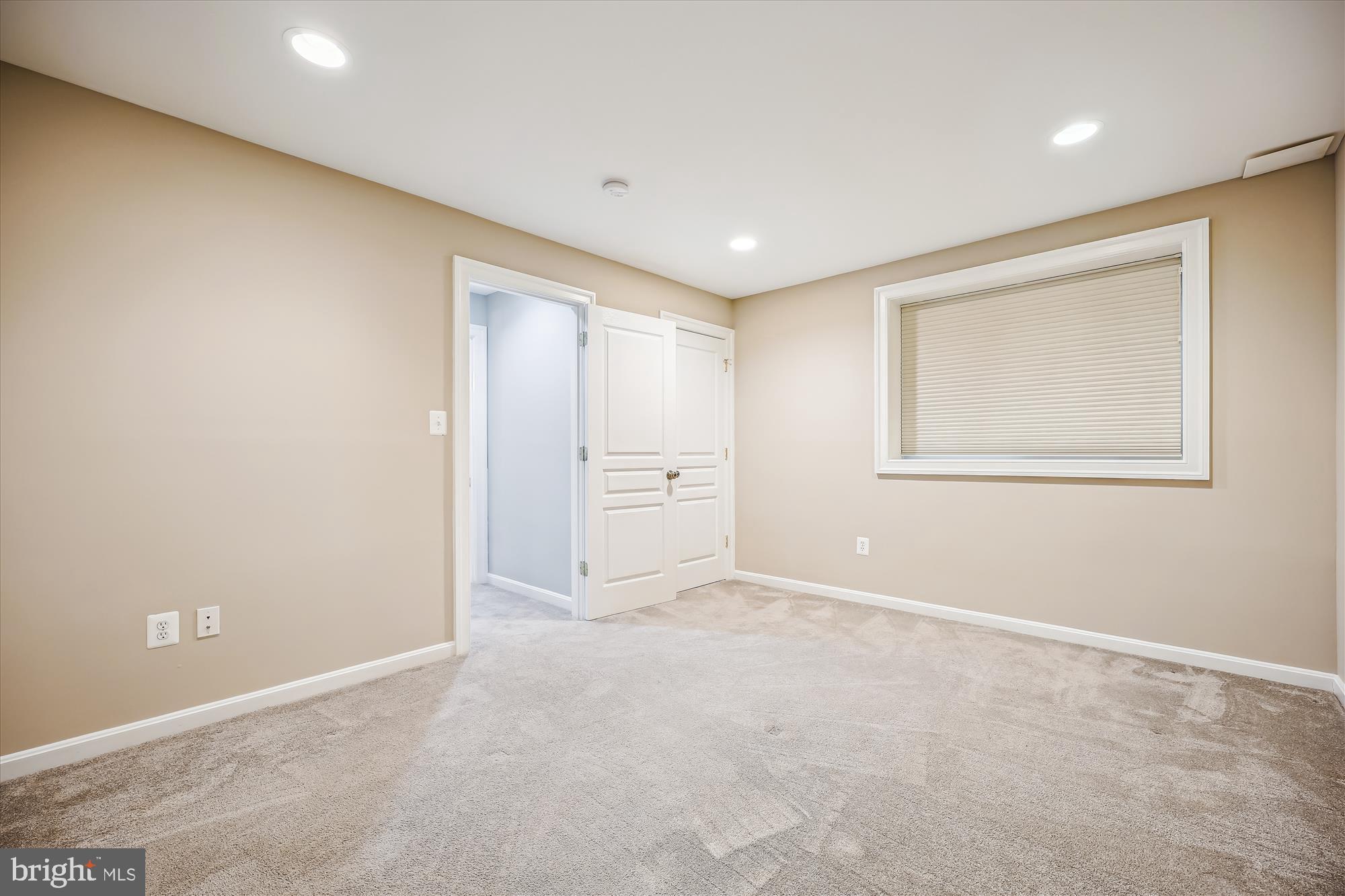 KING FARM WATKINS POND - Residential