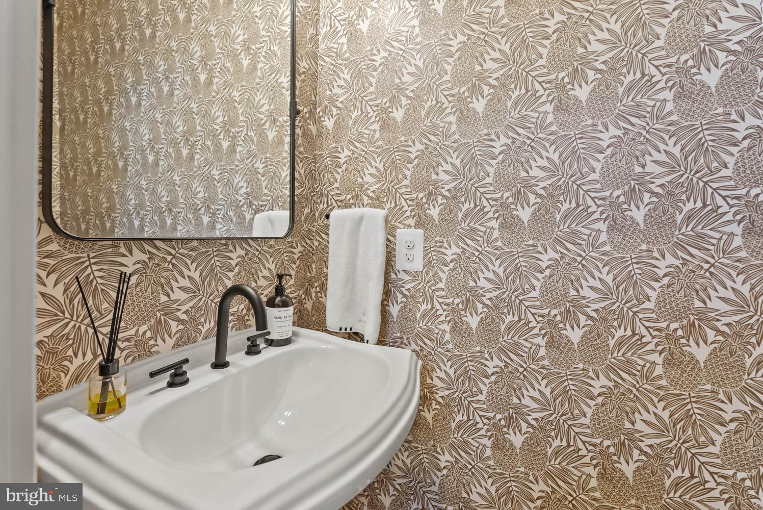 CABIN BRANCH - Residential