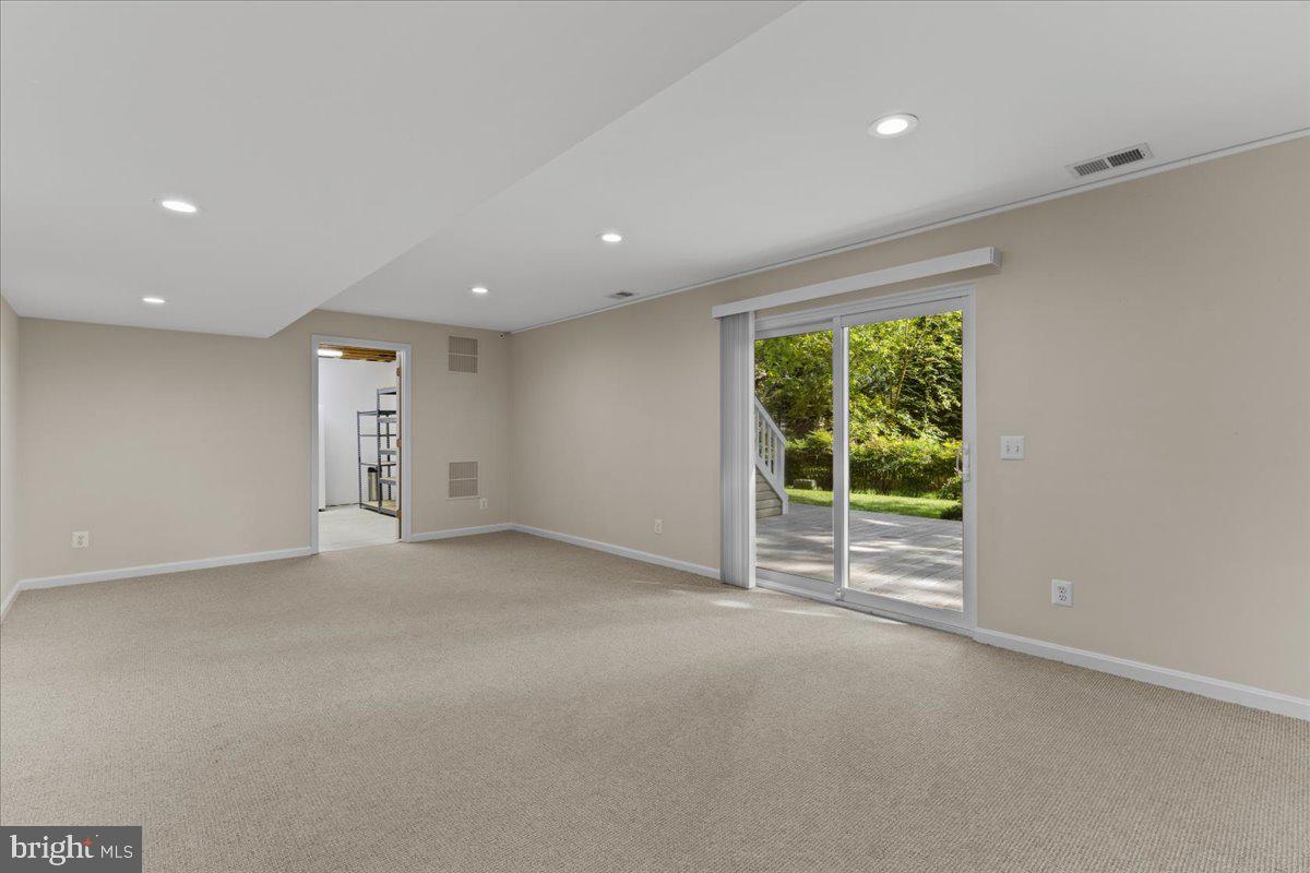 WOODLEA MANOR - Residential