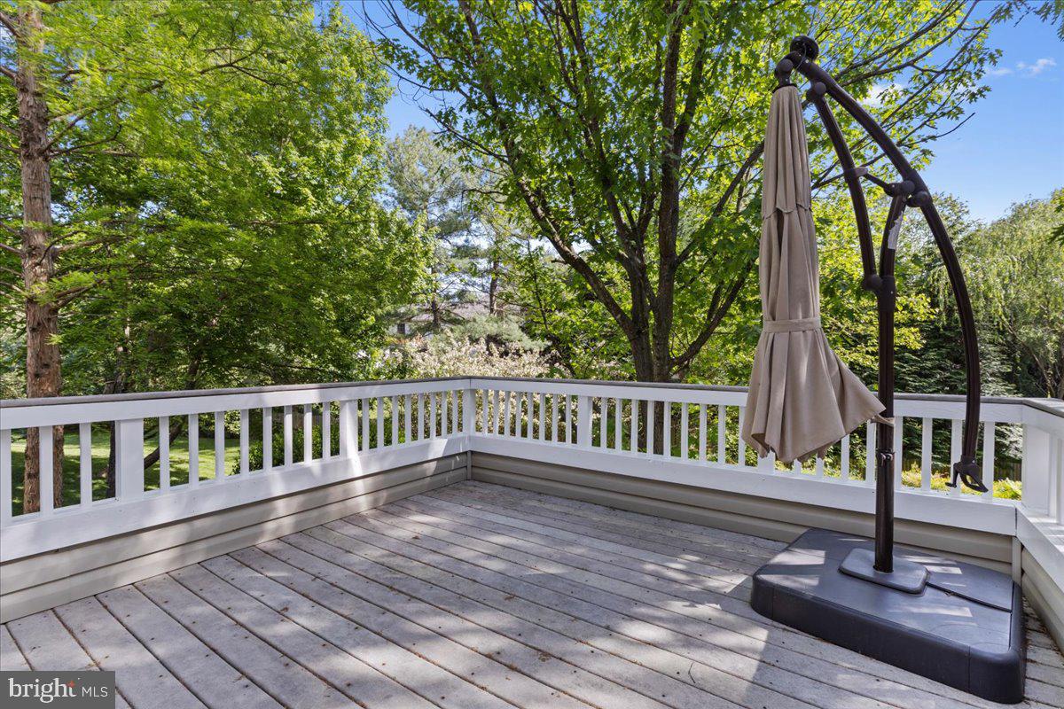 WOODLEA MANOR - Residential