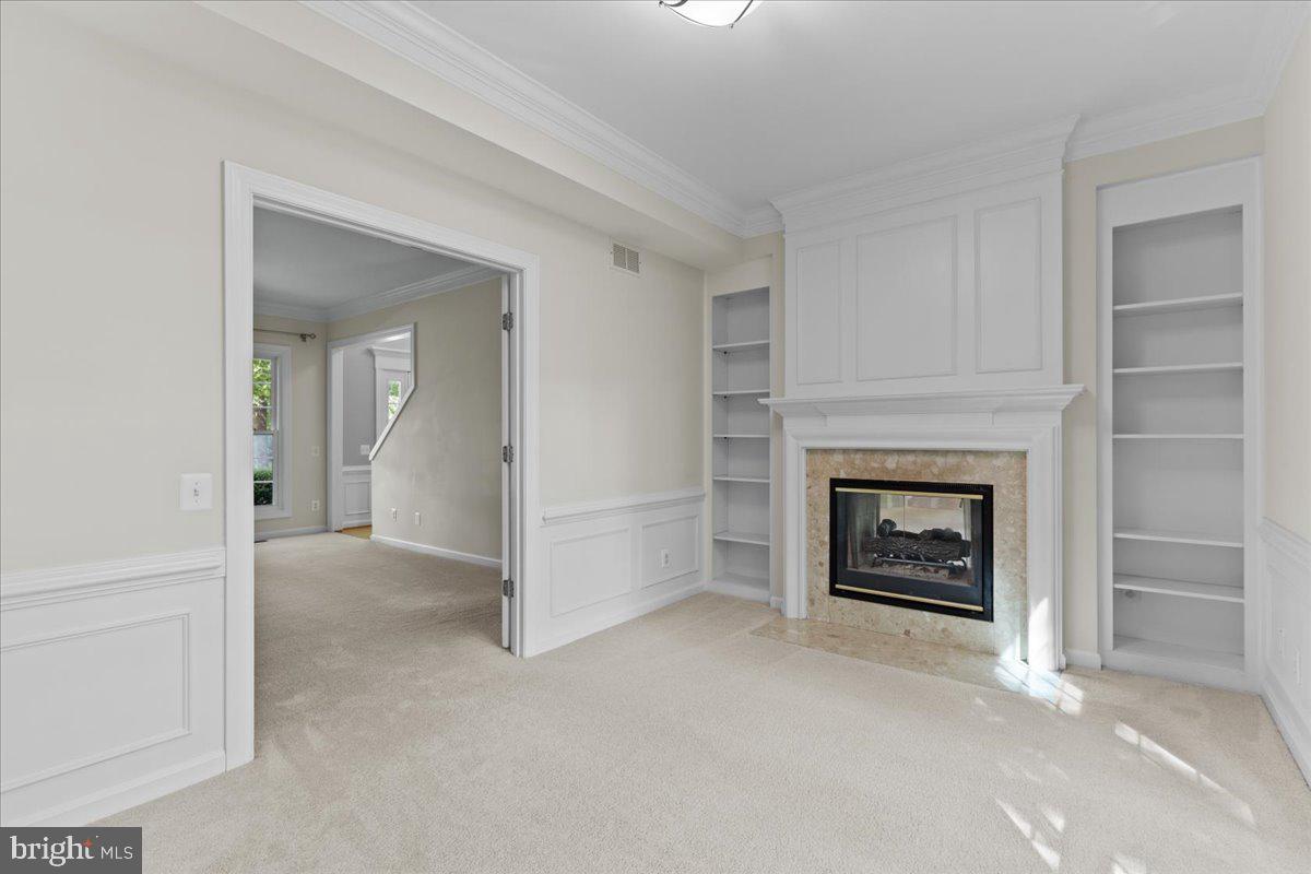 WOODLEA MANOR - Residential