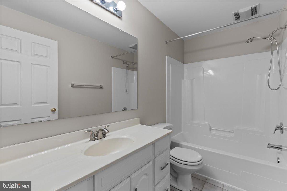 WOODLEA MANOR - Residential