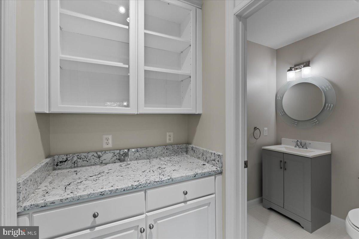 WOODLEA MANOR - Residential