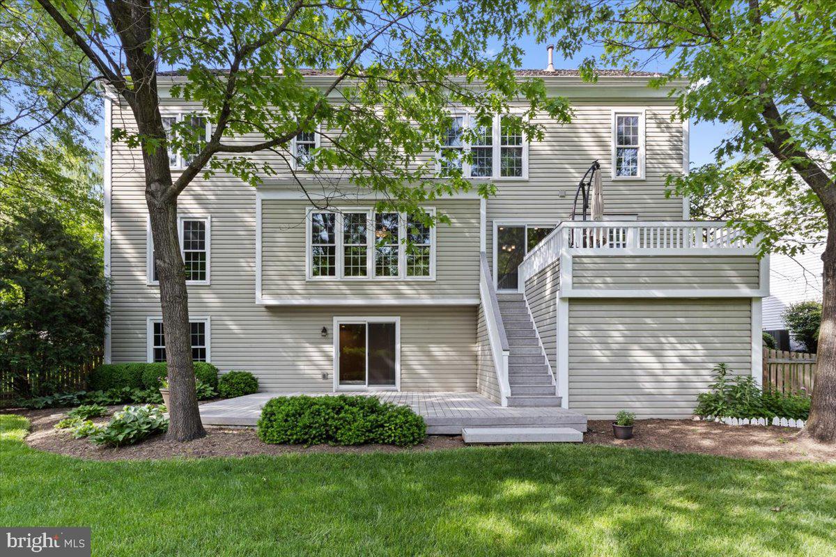 WOODLEA MANOR - Residential