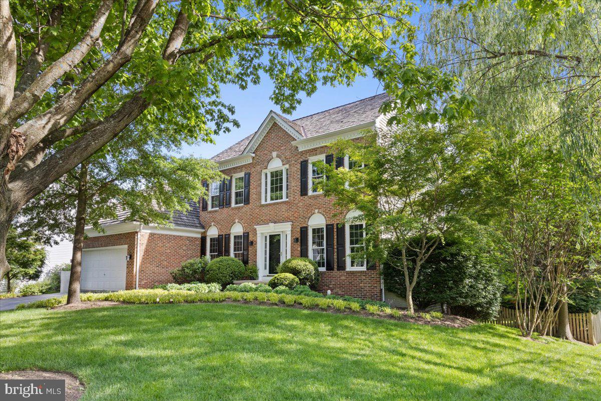 WOODLEA MANOR - Residential