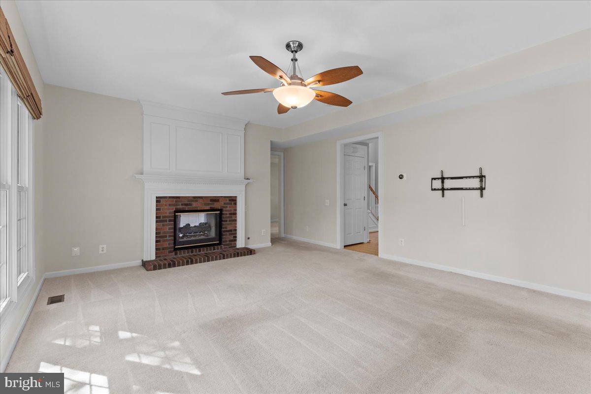 WOODLEA MANOR - Residential