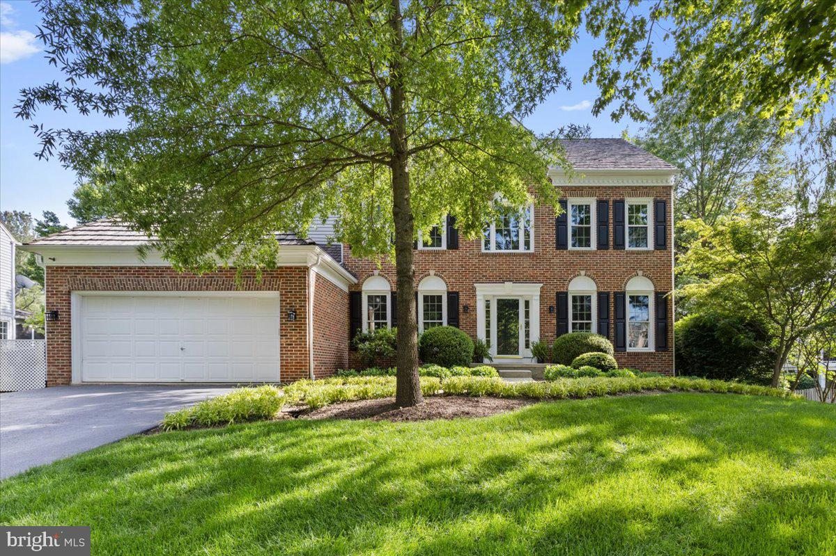 WOODLEA MANOR - Residential