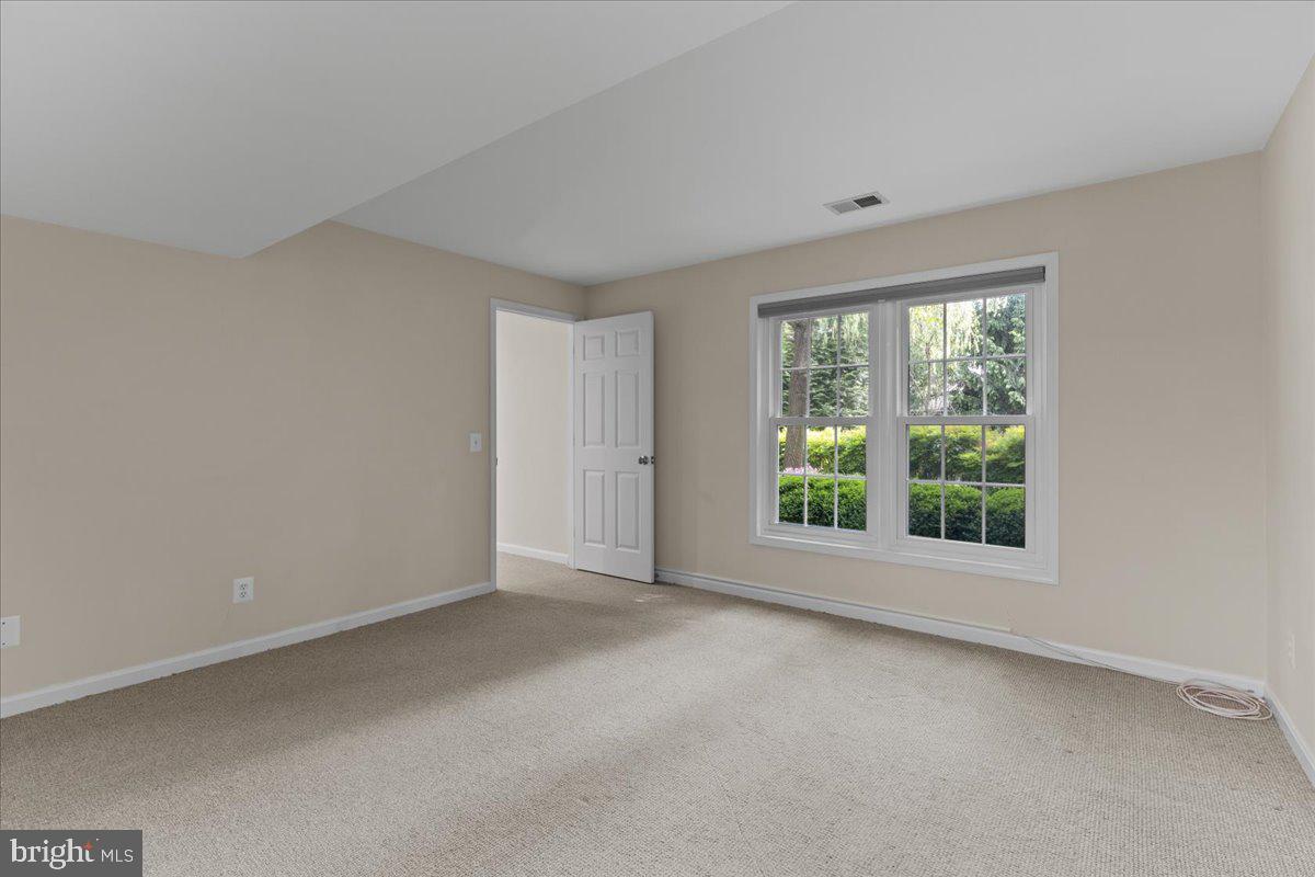 WOODLEA MANOR - Residential