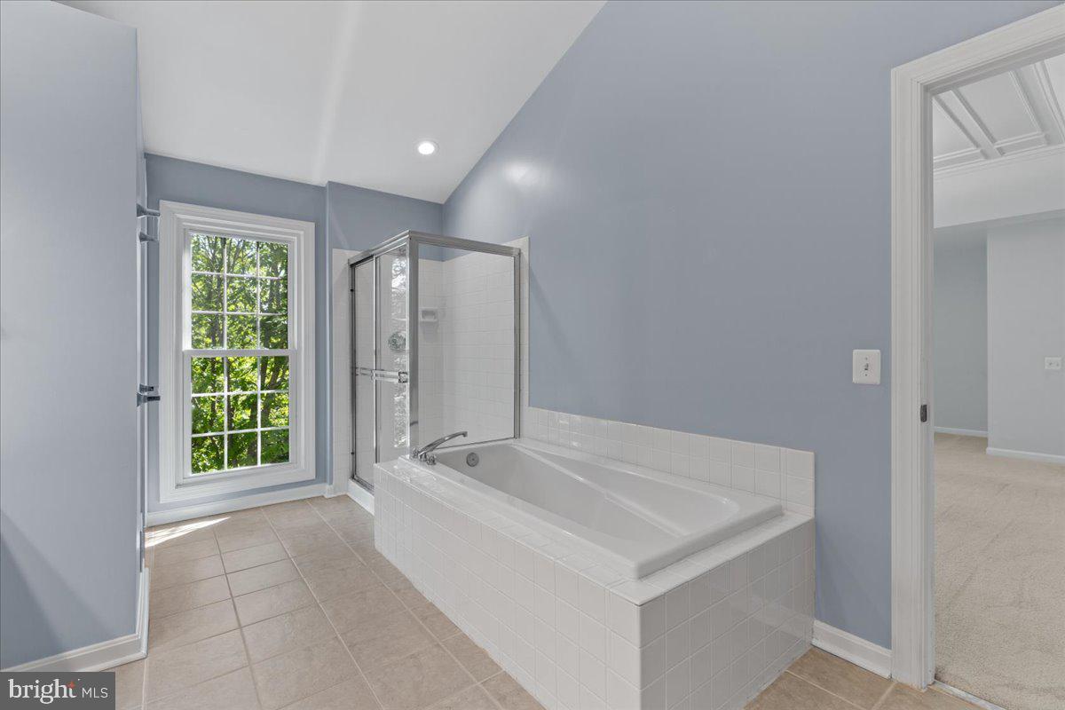 WOODLEA MANOR - Residential