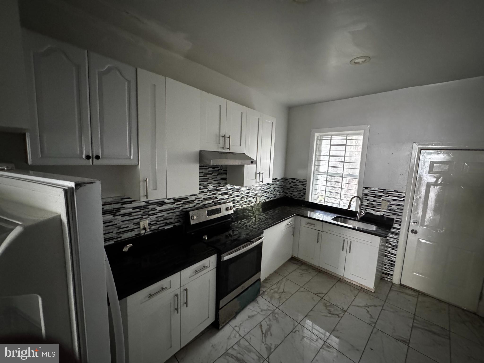 MIDTOWN EDMONDSON - Residential